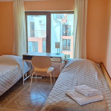 Coco Coworking & Coliving Apartman *